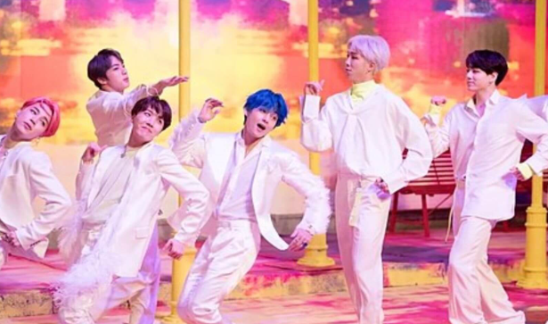 Kolaborasi Tak Terduga K Pop Rap Barat Global Trending